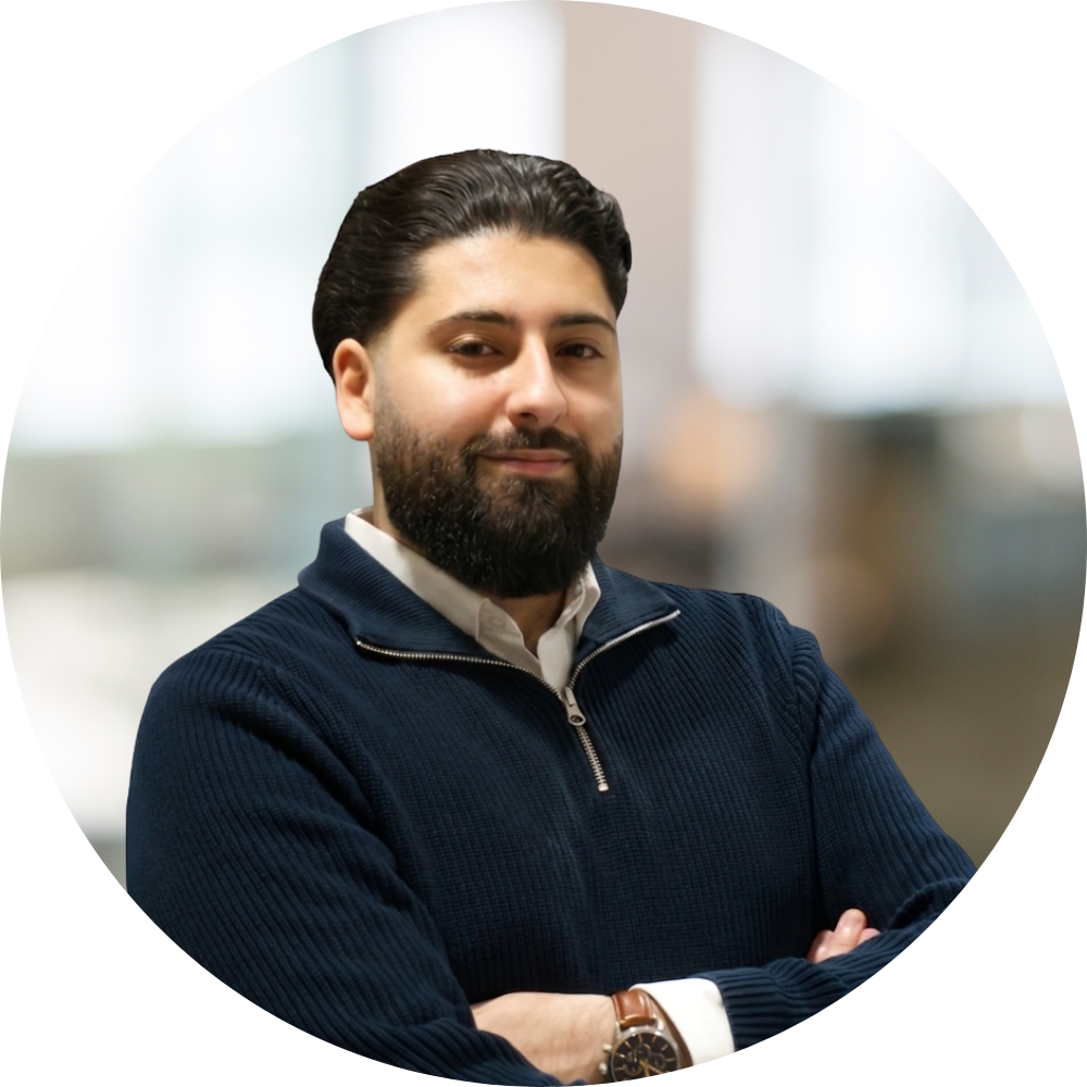 Portrait von Maziar Rezvani – Rezvani Services.